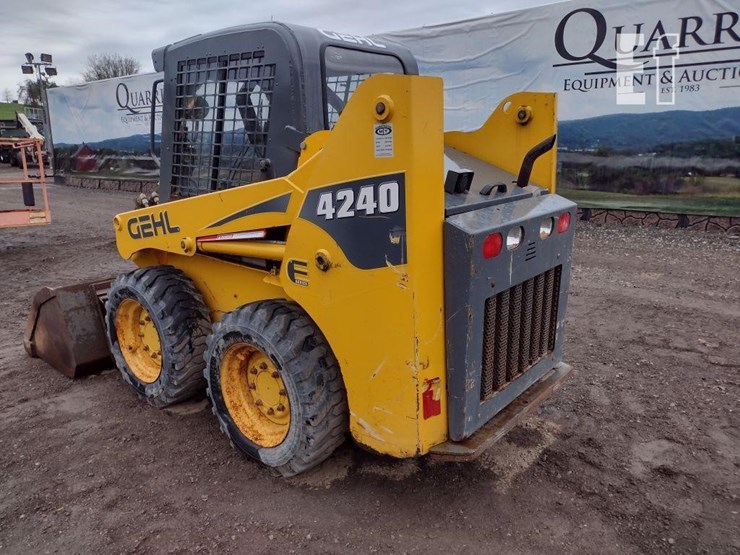 gehl-4240e-image-30