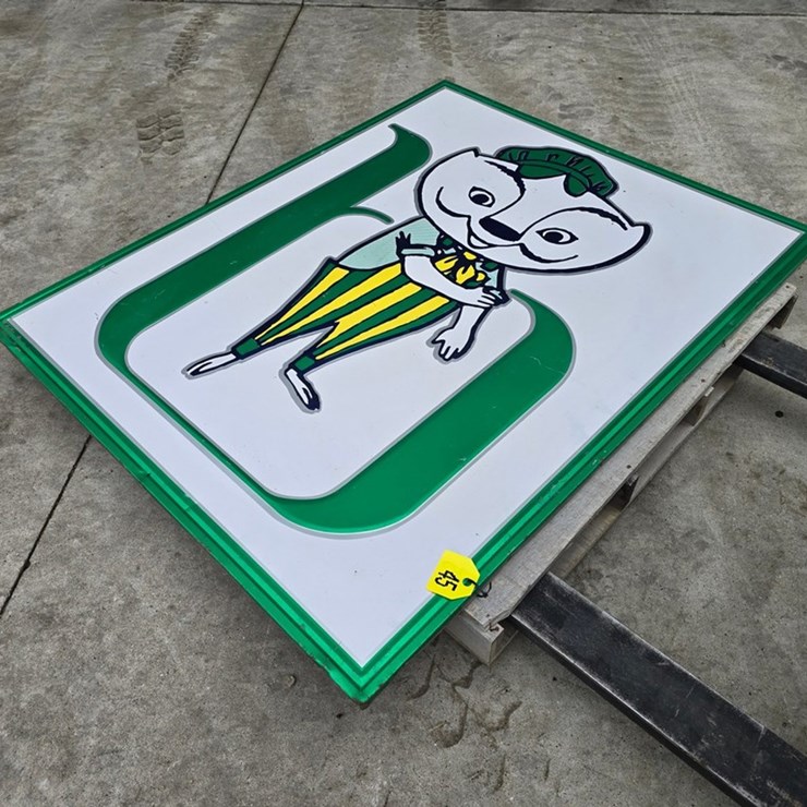 #45 • Checker Feed Sign