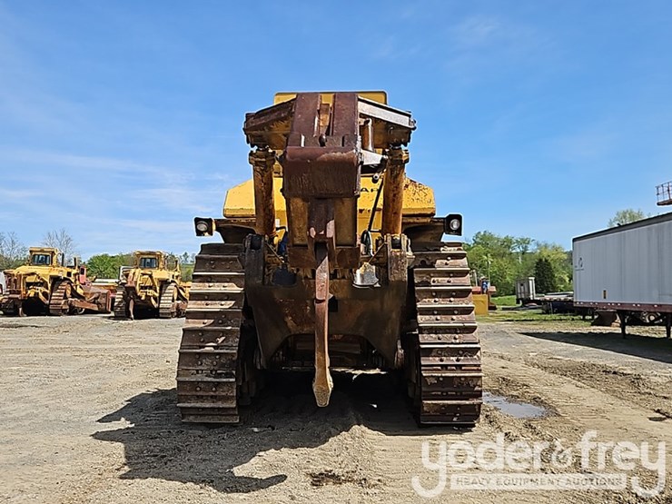 1980-caterpillar-d10-image-25