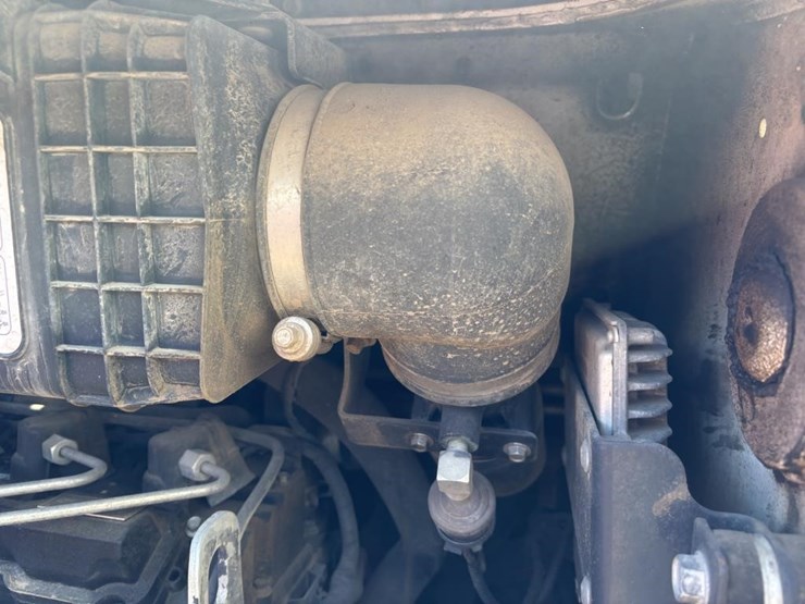 2018-bobcat-t650-image-36