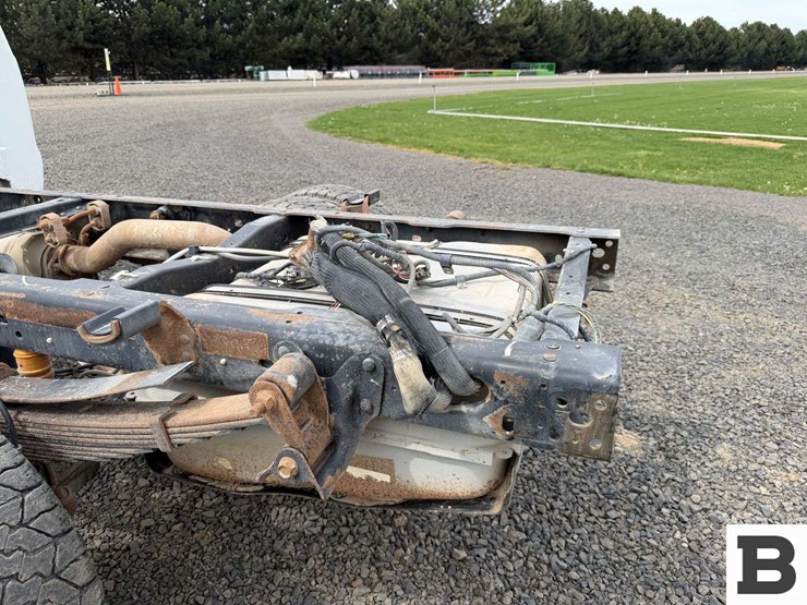 2011-ford-f350-image-21