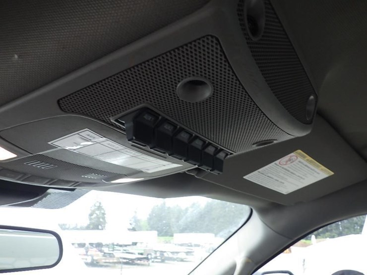 2022-ford-f550-image-50