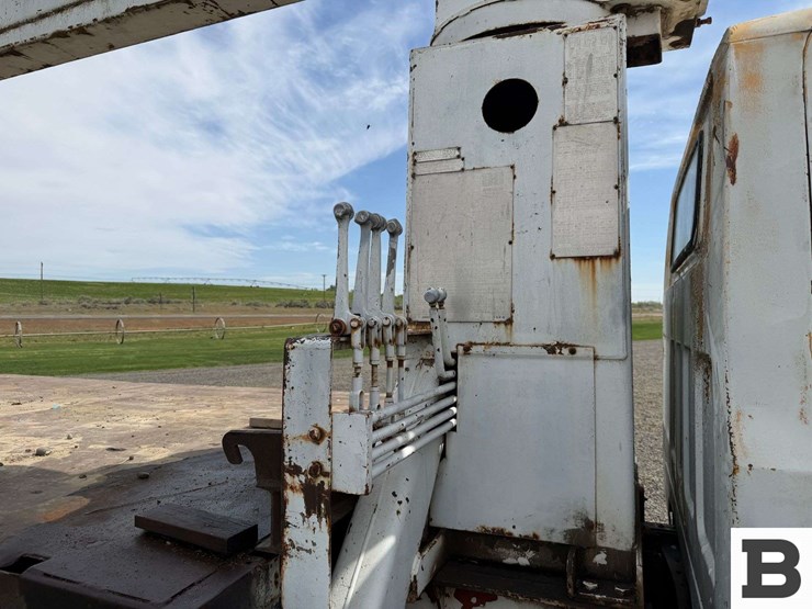 1975-chevrolet-c65-image-35