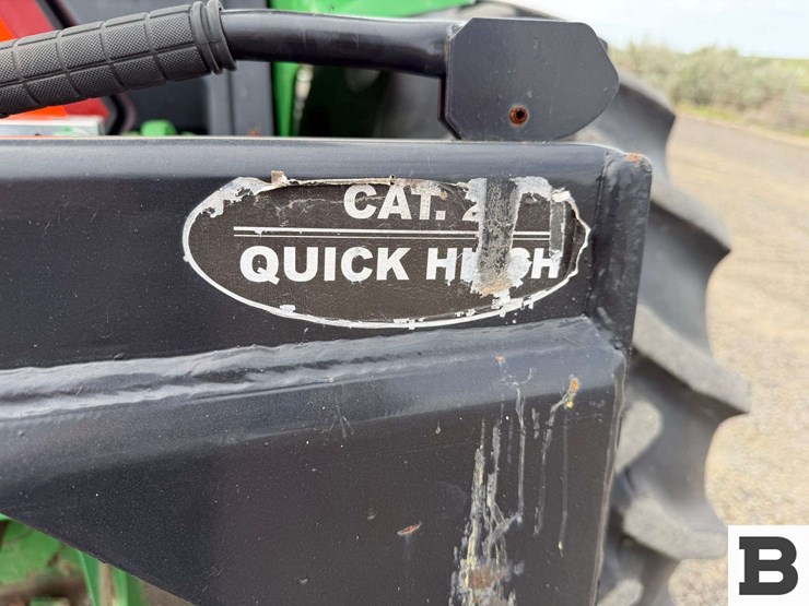 2015-john-deere-5075e-image-34