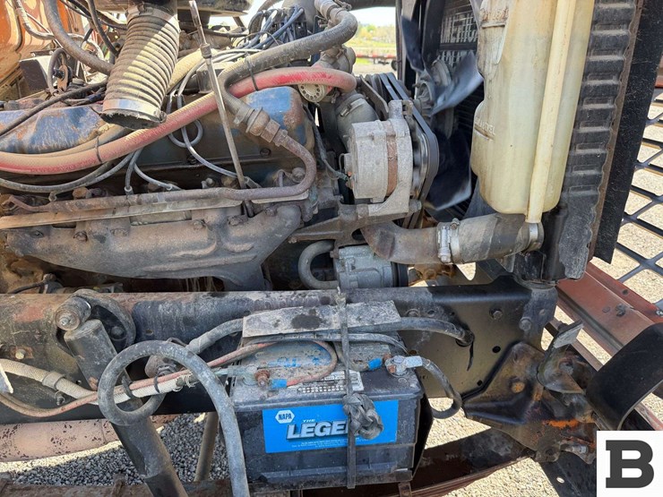 1979-ford-800-image-40