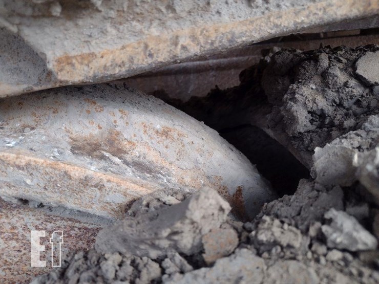 2015-caterpillar-d6t-xl-image-18