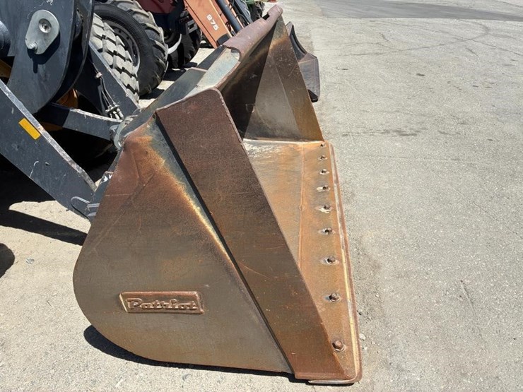 2021-deere-624l-image-6