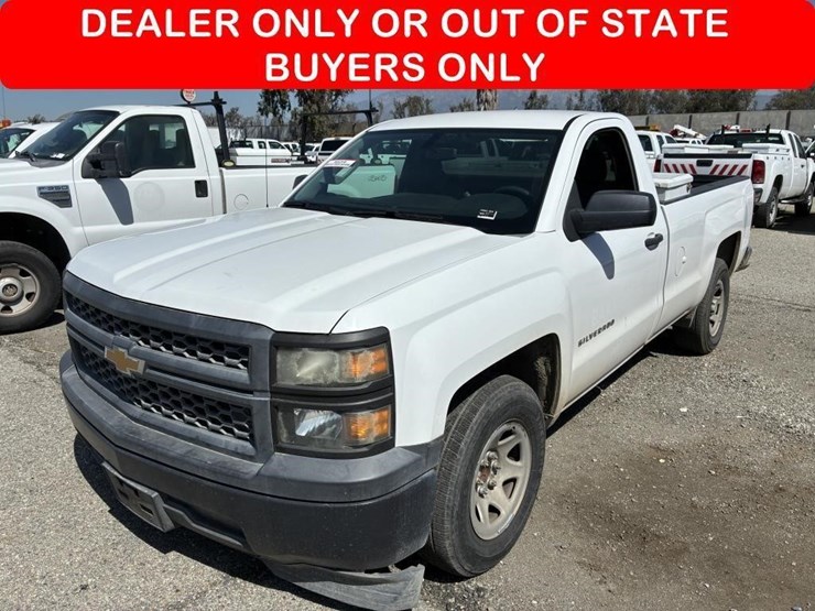 2015-chevrolet-silverado-1500-image-1