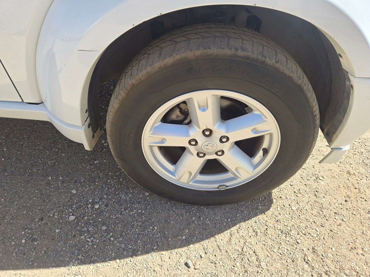 2011-dodge-nitro-image-7