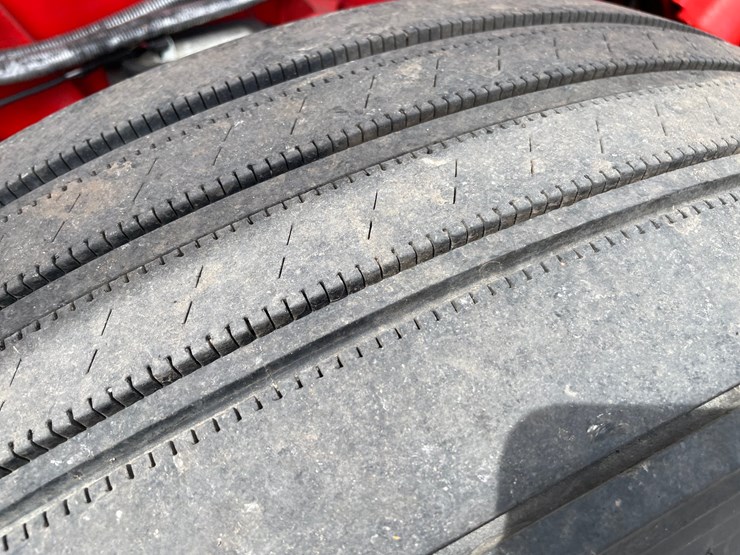 1976-peterbilt-359-image-88