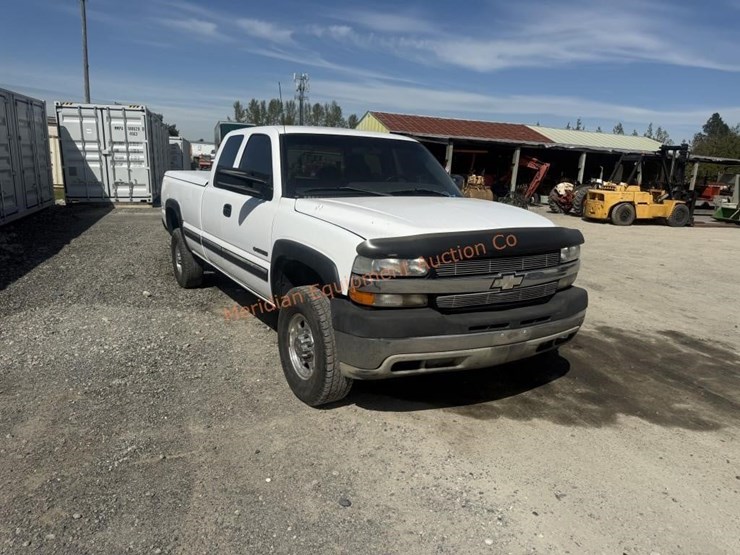 2001-chevrolet-silverado-2500-image-9