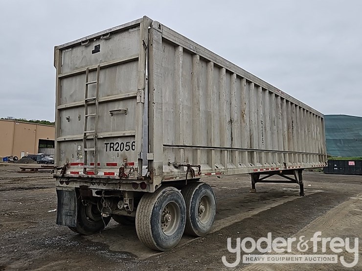 2007-j&j-transfer-trailer-attr-04,-tandem-axle-image-4