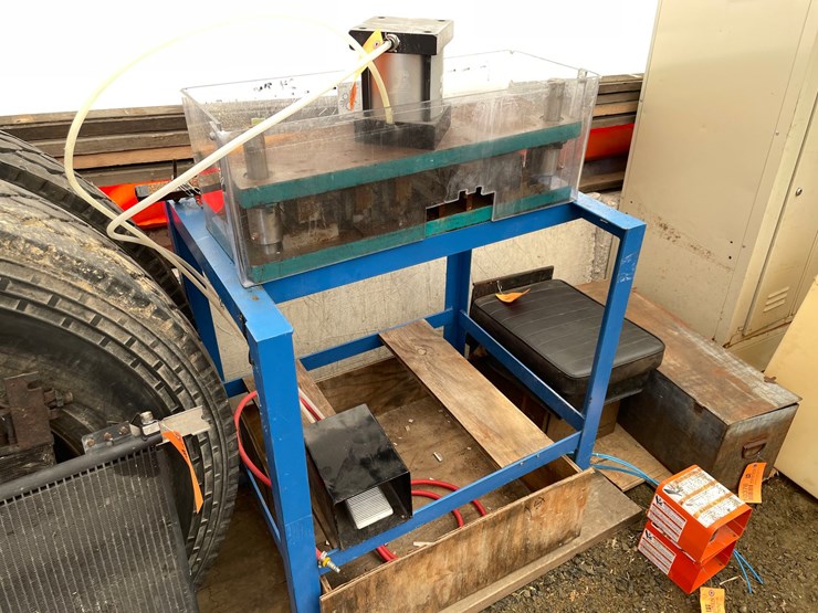 #10370-•-pneumatic-operated-punch-press-image-3