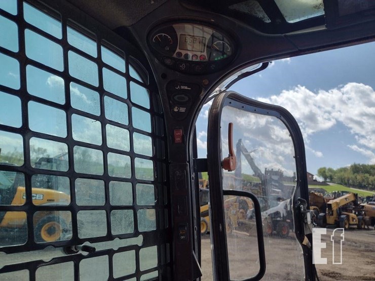 2022-bobcat-t770-image-7