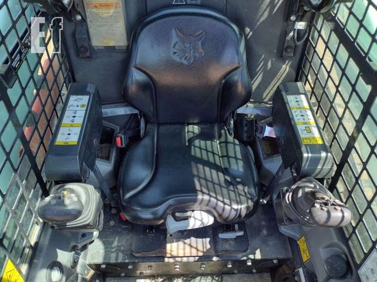2021-bobcat-t595-image-12
