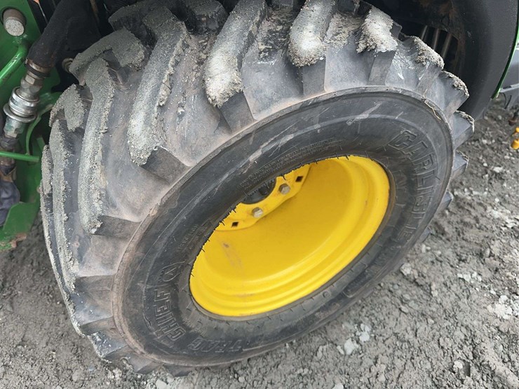 john-deere-1023e-image-12