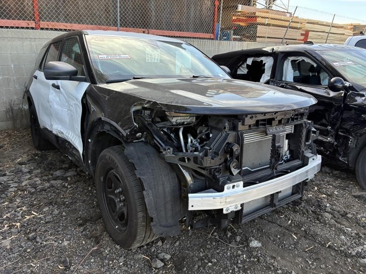 2022-ford-explorer-police-interceptor-image-2