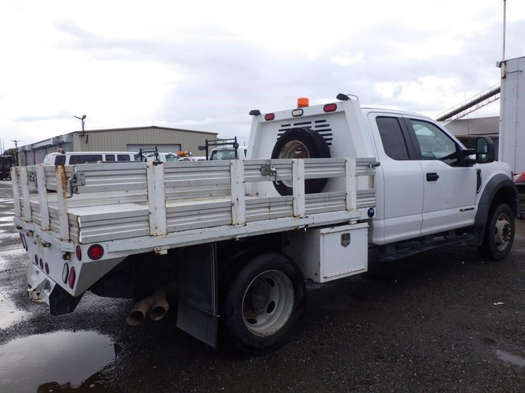 2017-ford-f550-image-3