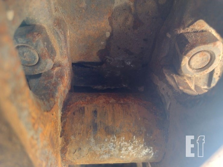 2019-takeuchi-tb290-image-12