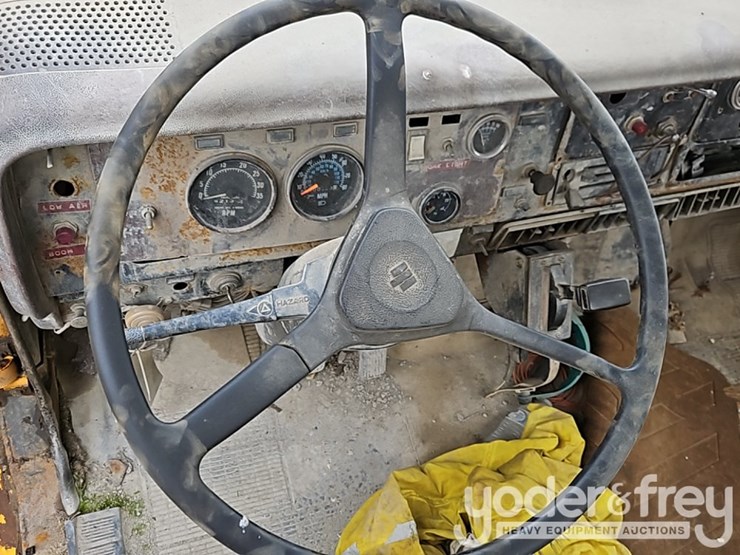 international-f-2654-image-33