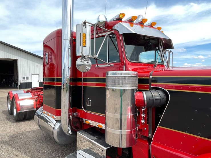 1976-peterbilt-359-image-79