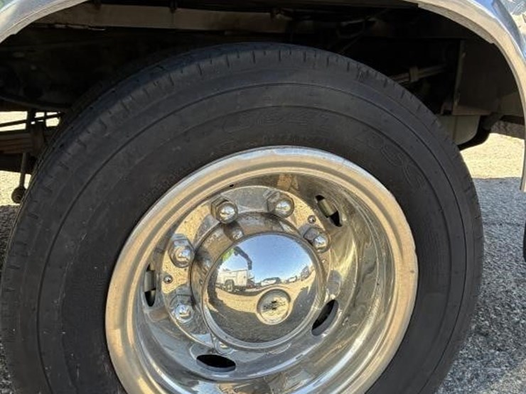 2001-ford-f550-image-5