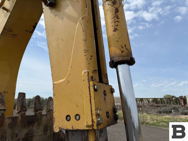 1993-caterpillar-416b-image-43