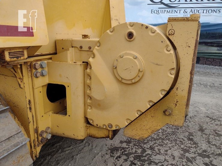 2013-deere-700k-lgp-image-44