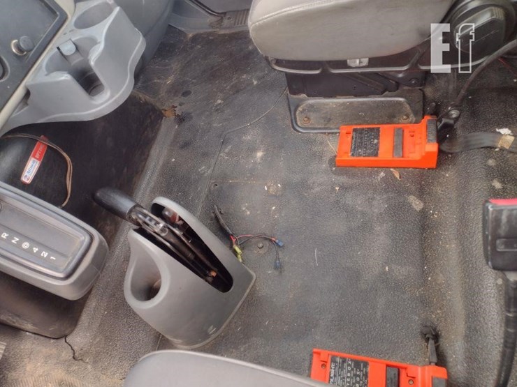 international-15-image-12