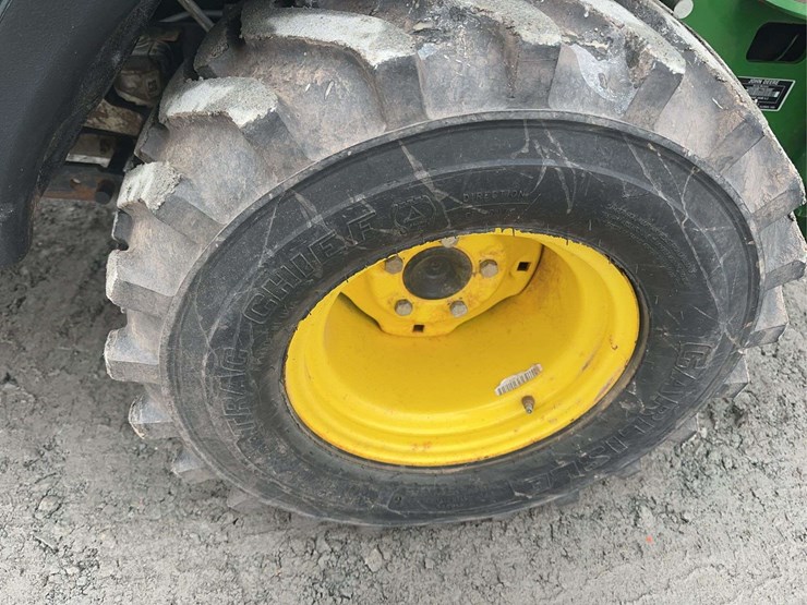 john-deere-1023e-image-11