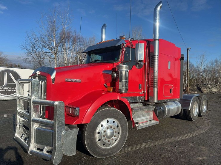 2022-kenworth-t800-image-1