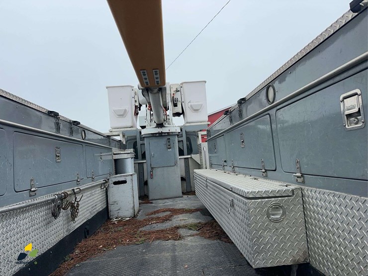 2006-international-7400-image-22