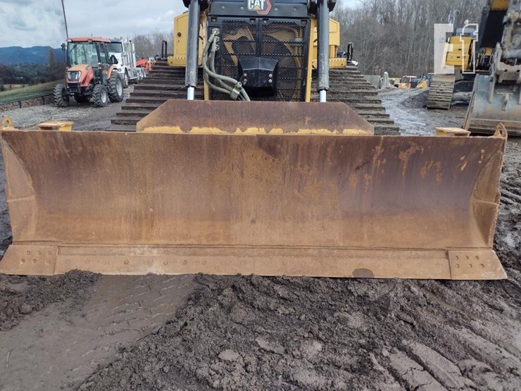 caterpillar-d6-image-15