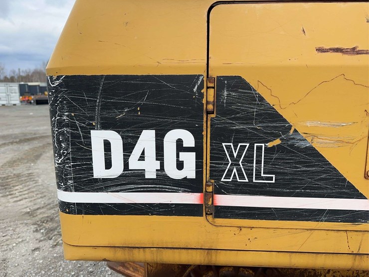 2004-caterpillar-d4g-xl-image-18