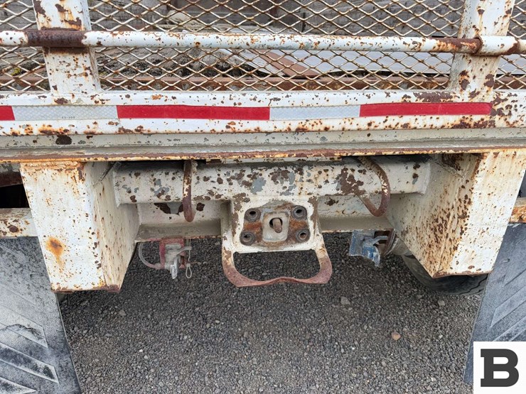 1984-fruehauf-open-top-image-19