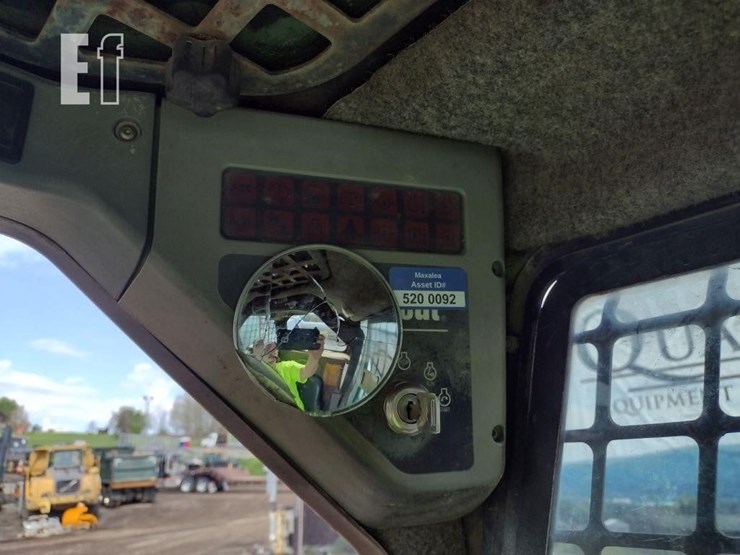 2004-bobcat-s300-image-8