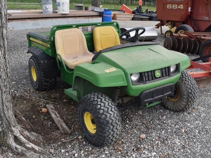 john-deere-gator-image-2