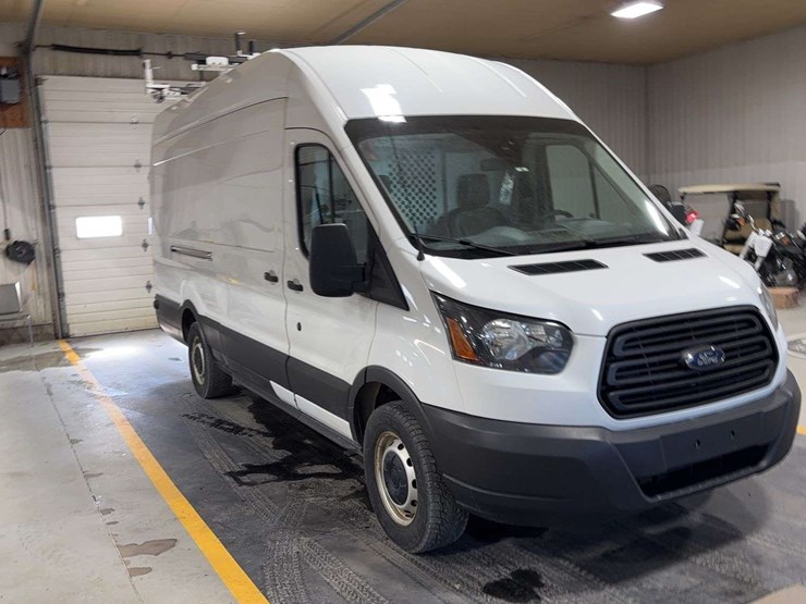 2019-ford-transit-image-7