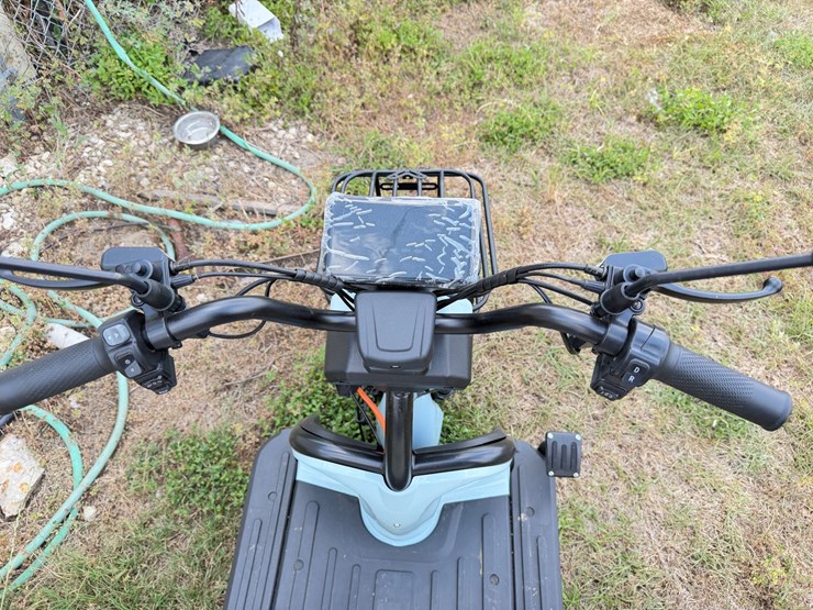 #590-•-#589-•-electric-tricycle-mini-golf-cart-image-5