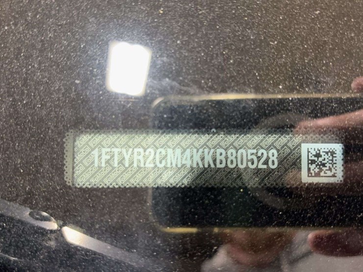 2019-ford-transit-image-16