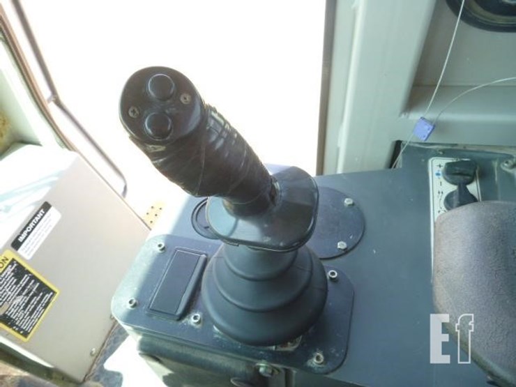 2004-deere-655c-ii-image-8