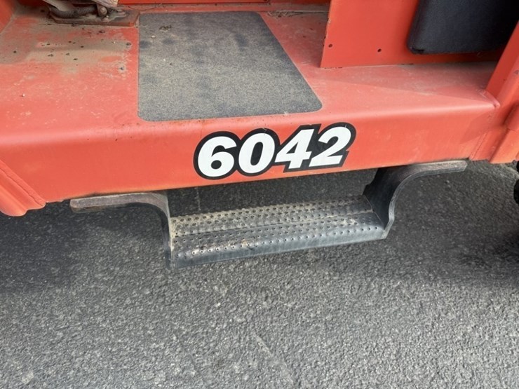 2015-sky-trak-6042-image-27