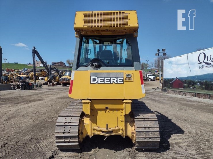 2006-deere-550j-lt-image-4