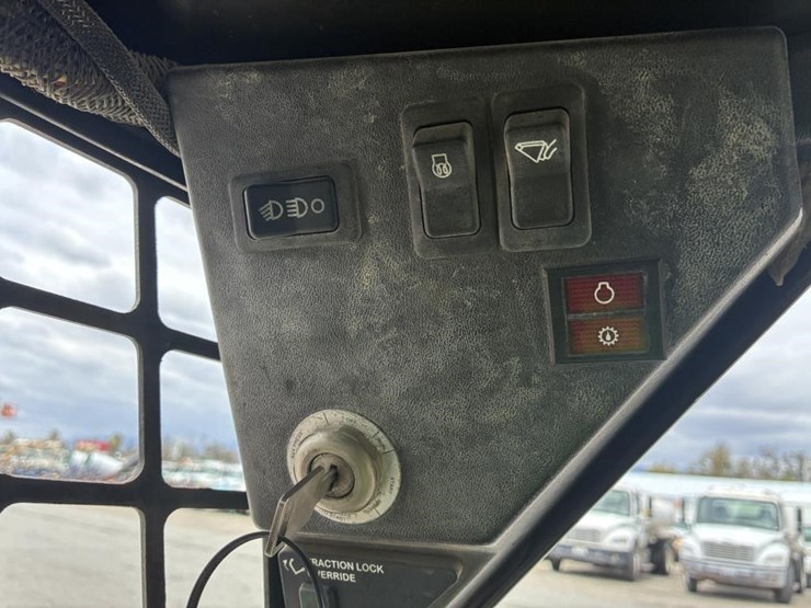 1995-bobcat-873-image-17