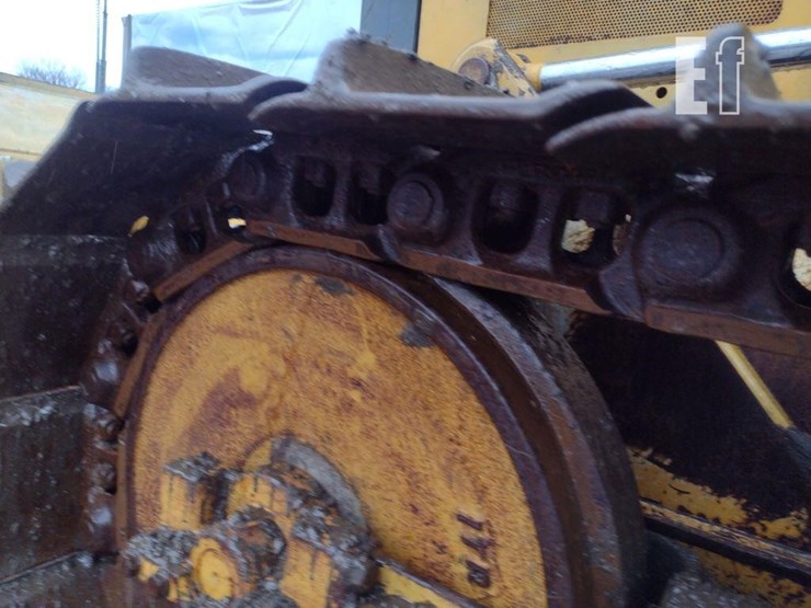 2013-deere-450j-image-24