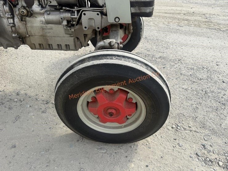 massey-ferguson-175-image-13