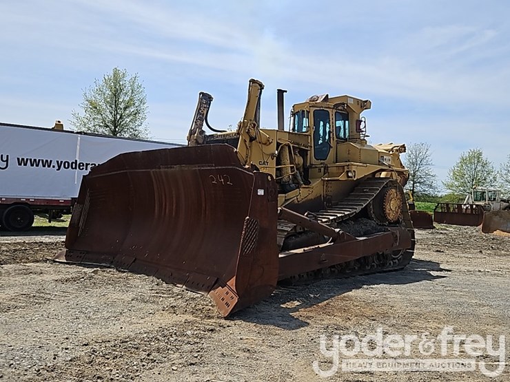 1980-caterpillar-d10-image-1