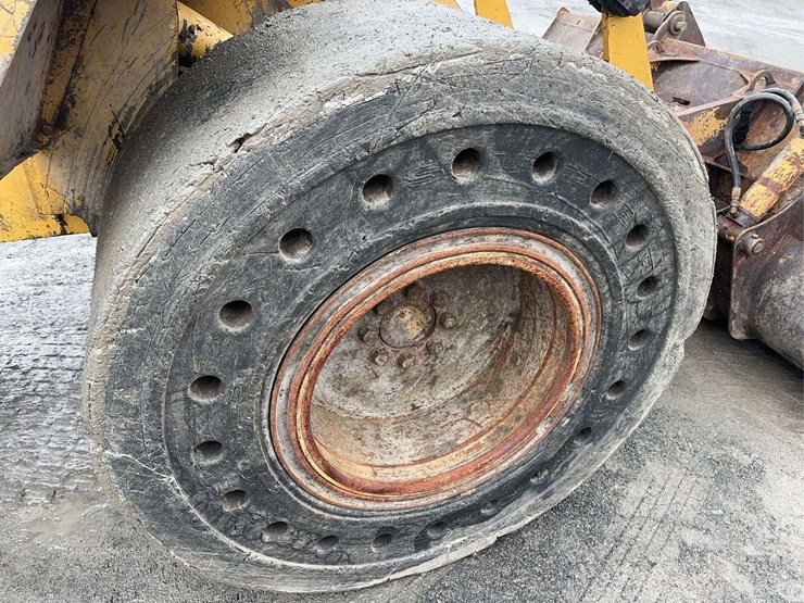 2011-caterpillar-it14g-image-13