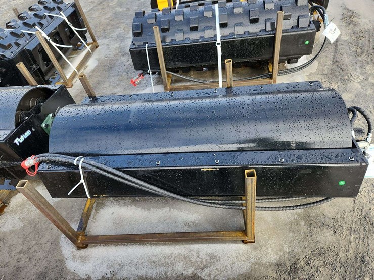 future-ft-cw70-skid-steer-vibratory-roller-image-1