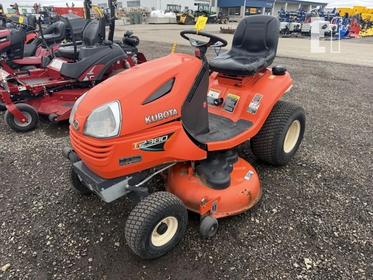 kubota-t2380-image-1